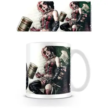 

Dc Comics Batman:-Harley Quinn poses (Cup) PYRAMID8.74