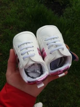 Zapatos de primeros pasos para bebé, niño y niña, calzado deportivo clásico, suela suave de cuero PU, mocasines de bebé de cuna multicolor, zapatos Casuales