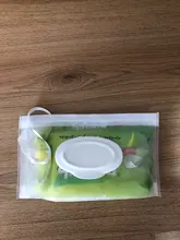 Toallitas húmedas portátiles de dibujos animados para bebé y niño, bolsa de transporte de embrague, peso ligero, contenedor de pañuelos de papel húmedo, dispensador de bolsa con correa a presión