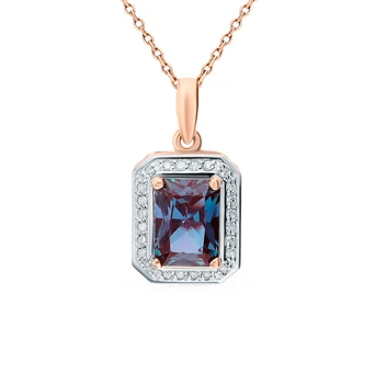 

Gold pendant with alexandrite and diamonds sunlight