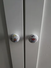 NAIERDI-Tirador con dibujos animados para armario, manija redonda con diseño único de cerámica, compatible con puerta de jardín, cocina y habitación para niños