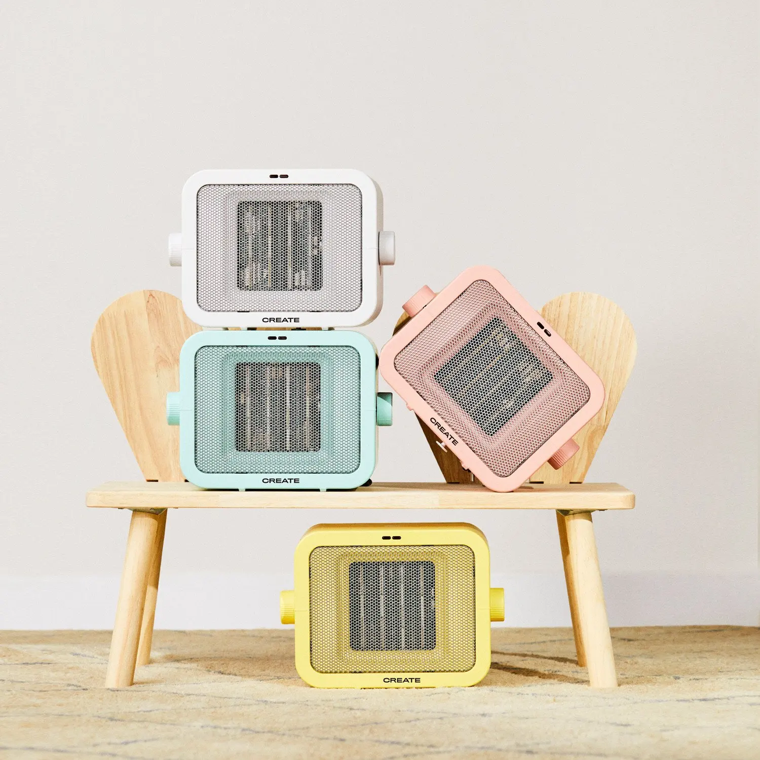CREATE ceramic room heater Warm Box, 1500W, thermostat, self-off, heats  rooms of ± 15m ², analog control, 50-60Hz, weight 1,6kg, 3 functions low,  High), 220-240V AC, ± 30 dB SUBNoise