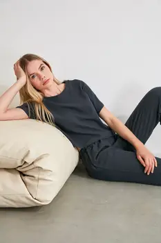 

Trendyol Textured Knit Pajamas set THMAW21PT0015