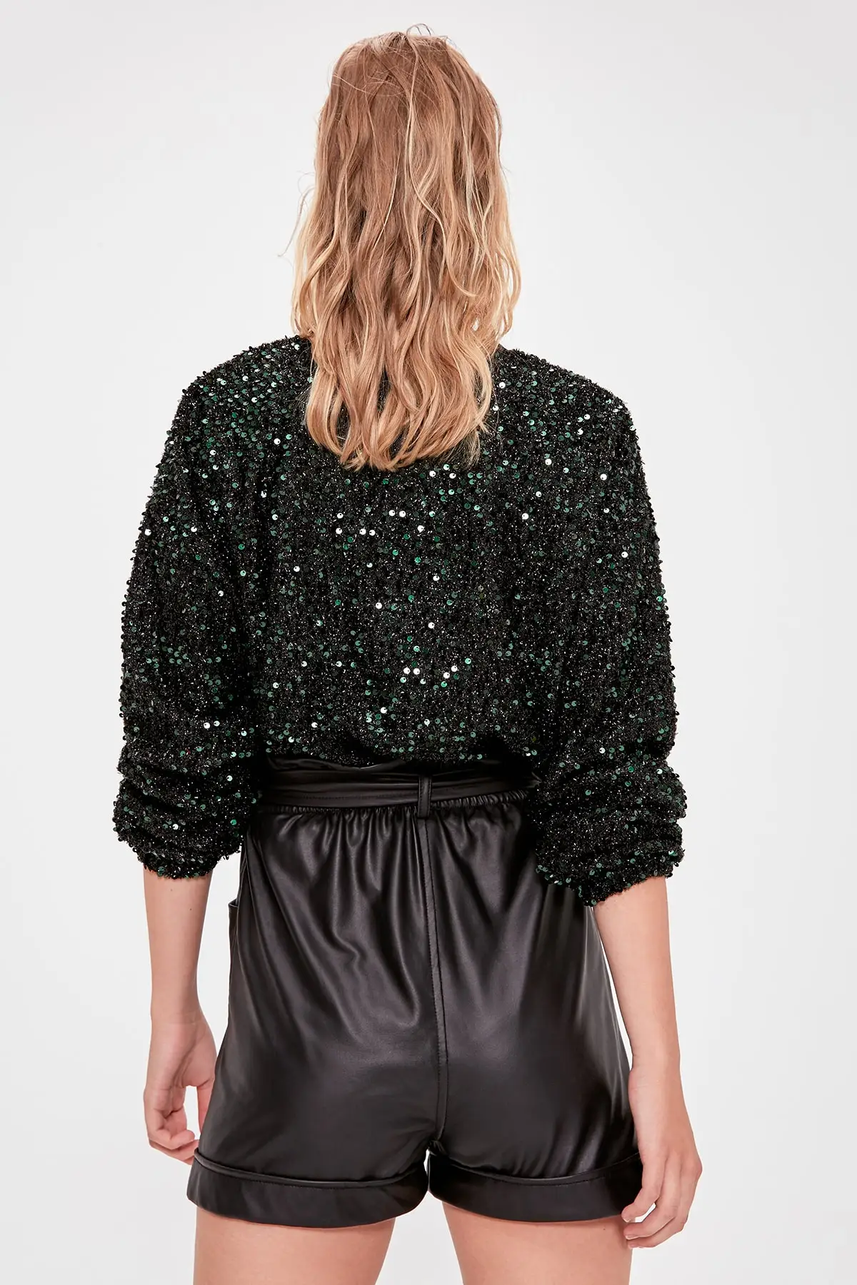Trendyol черный кожаный бумажный мешок вязанные шорты TWOAW20SR0059