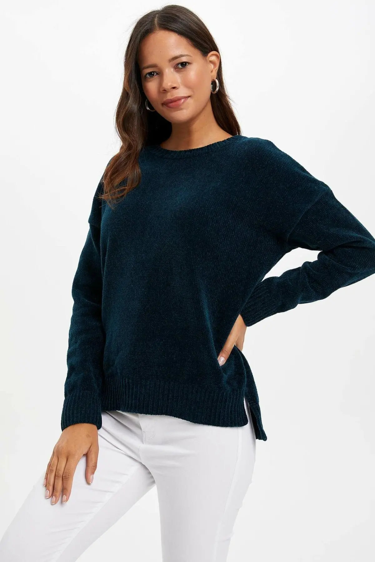 Koop Defacto Vrouw Mode Eenvoudige Crew Truien Lange Mouwen Losse Brief Patroon Casual Truien Vrouwen Herfst Nieuwe H4440AZ19AU