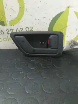 

7270240 handle Inner Rear Right Hyundai Getz (tb) 1.1 12v Cat