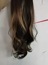 Pequeña LANA sintético Ombre negro marrón de oro con pelucas con reflejos largo ondulado resistente al calor de la parte media Cosplay pelucas para mujeres