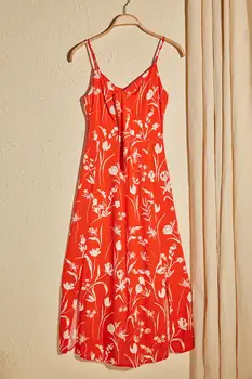 

Trendyol Neckline Lacing Detail Dress TWOSS20EL1289