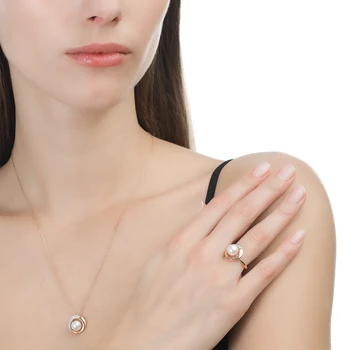 

Gold ring with pearls and diamonds sunlight sample 585