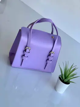 

Stylish Lock Detailed And Magnet Hand & Shoulder Bag