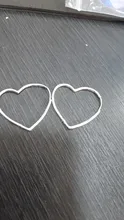Pendientes de plata de Plata de Ley 925 auténtica asimétrica pendientes con argolla de corazón para las mujeres pendiente plateado a la moda de regalo de la joyería
