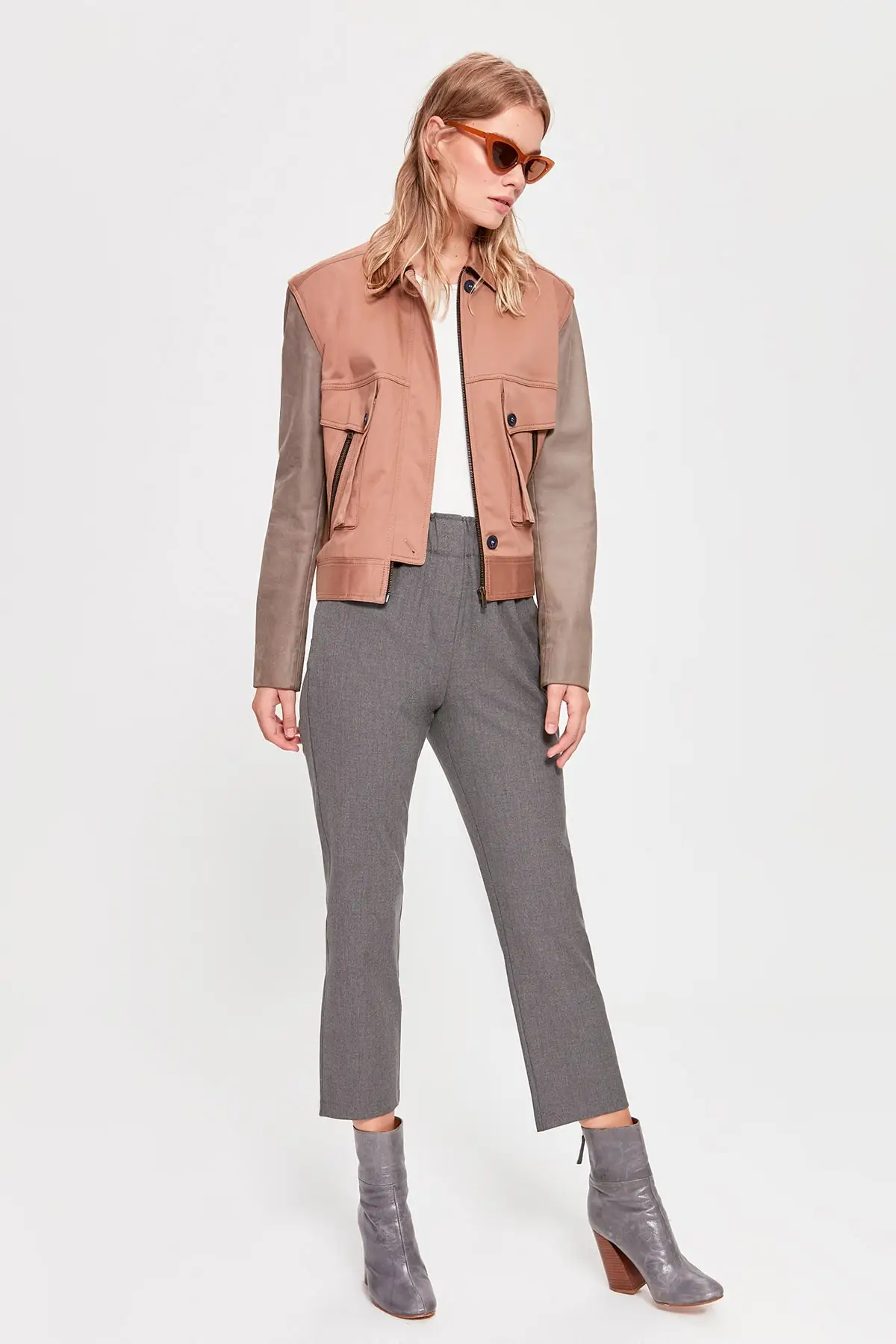 Trendyol серые базовые брюки TWOAW20PL0324
