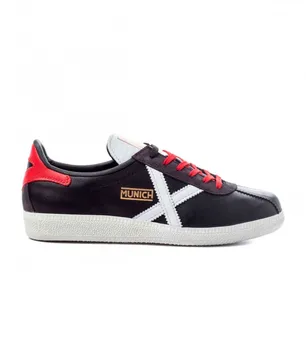 

Munich Barru 76 trainers