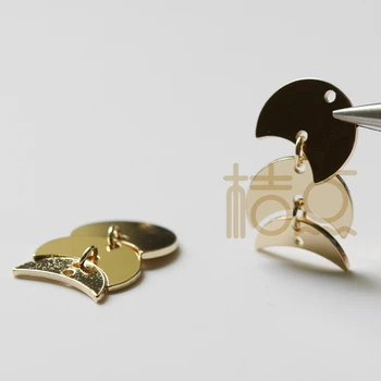 

Laser Cut Solid Brass Charm - Moon (4366C-Q-3)