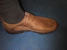 Zapatillas informales de estilo retro para hombre, mocasines masculinos de cuero sintético hechos a mano, transpirables, zapatos casuales a la moda, modelo nuevo, 2020