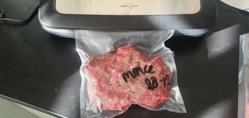 Отзыв о товаре Вакуумный электрический упаковщик пищевых продуктов White Dolphin 220В, 110В с функцией хранение пищи, вакуумная упаковка, вакуумные пакеты 10 шт в комплекте от пользователя A***k