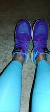 Zapatillas de deporte ligeras para mujer, calzado deportivo de malla transpirable, cómodo para correr, con cordones y cojín de aire