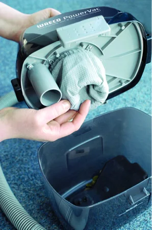 Аккумуляторный пылесос Dometic PowerVac PV100(12/220В/АКБ, 90Вт, циклон, влажная и сухая уборка