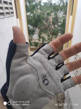 1 par de guantes de ciclismo dedo medio Anti-Slip Anti-sudor de Gel de montar en bicicleta guantes Anti Shock MTB Carretera de montaña guantes deportivos de moto