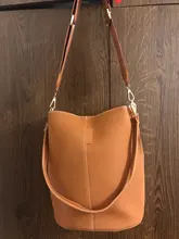 Bolso de mano de banda ancha de diseño de marca para mujer, bolso de hombro de PU de cubo de lujo, de un solo hombro, de gran capacidad, de color sólido