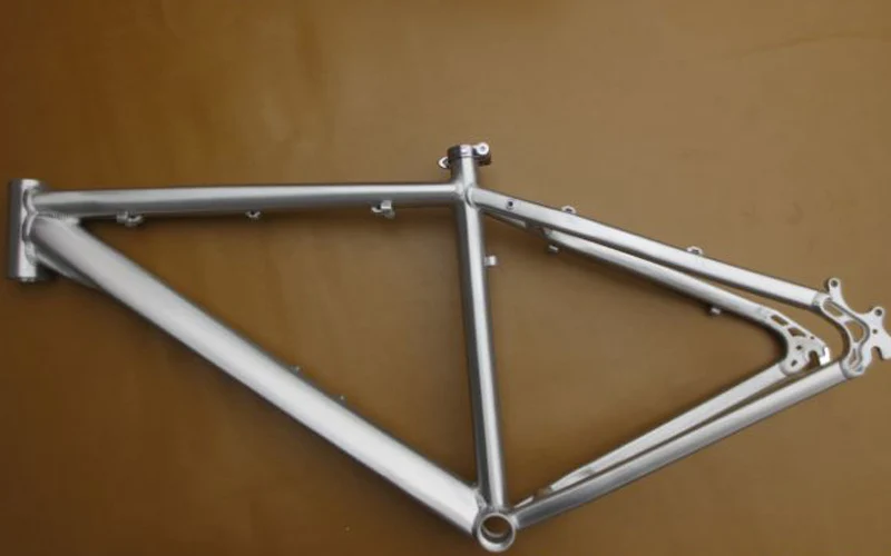 Sale Classic LB725 Pearl White Fixed Gear Bicycle Frame Aluminium Alloy 1.85KG/PCS smooth welding Bike Parts Wholesale 16