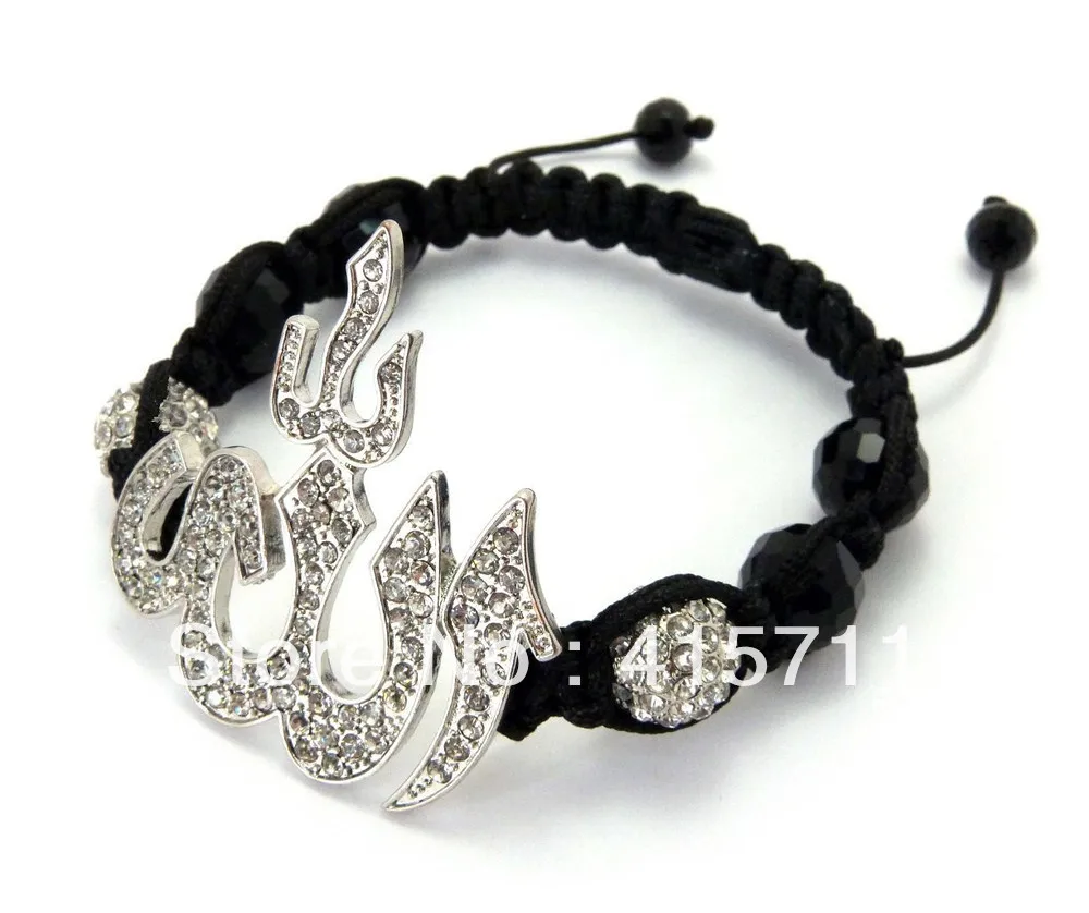 Можно ли носить мужчинам серебряную цепочку. Кольцо с арабской надписью. Можно носить мусульманам серебро. Какие украшения носят мужчины мусульмане. Можно носить мусульманам серебро.